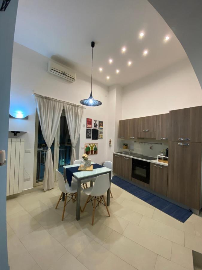 Riman, Apartment Napoli Eksteriør billede